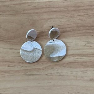 Elegant Gold and White Dangle Earrings